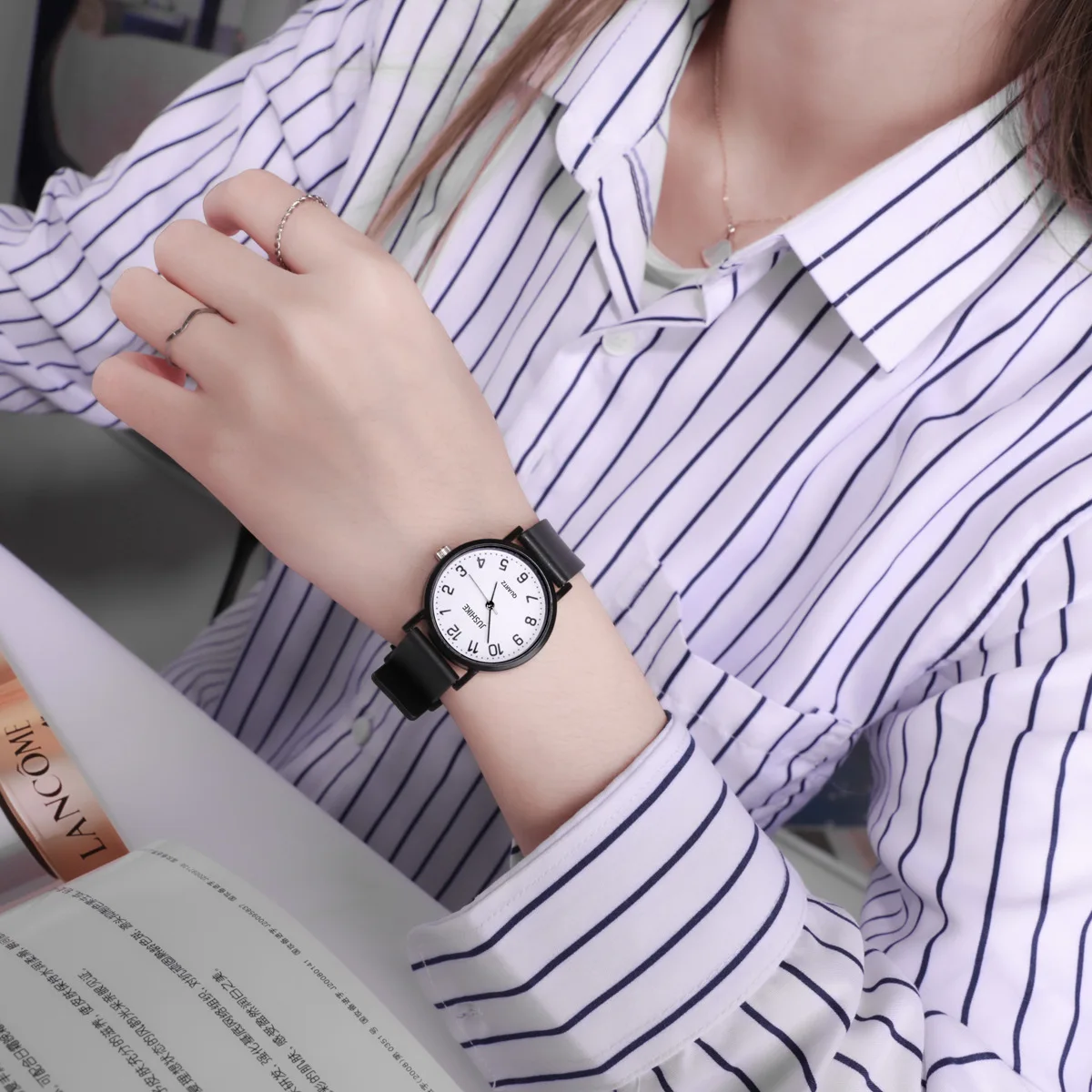 Simple Black Watch Quartz Watc - Luxury Women'S Watch recension och pris